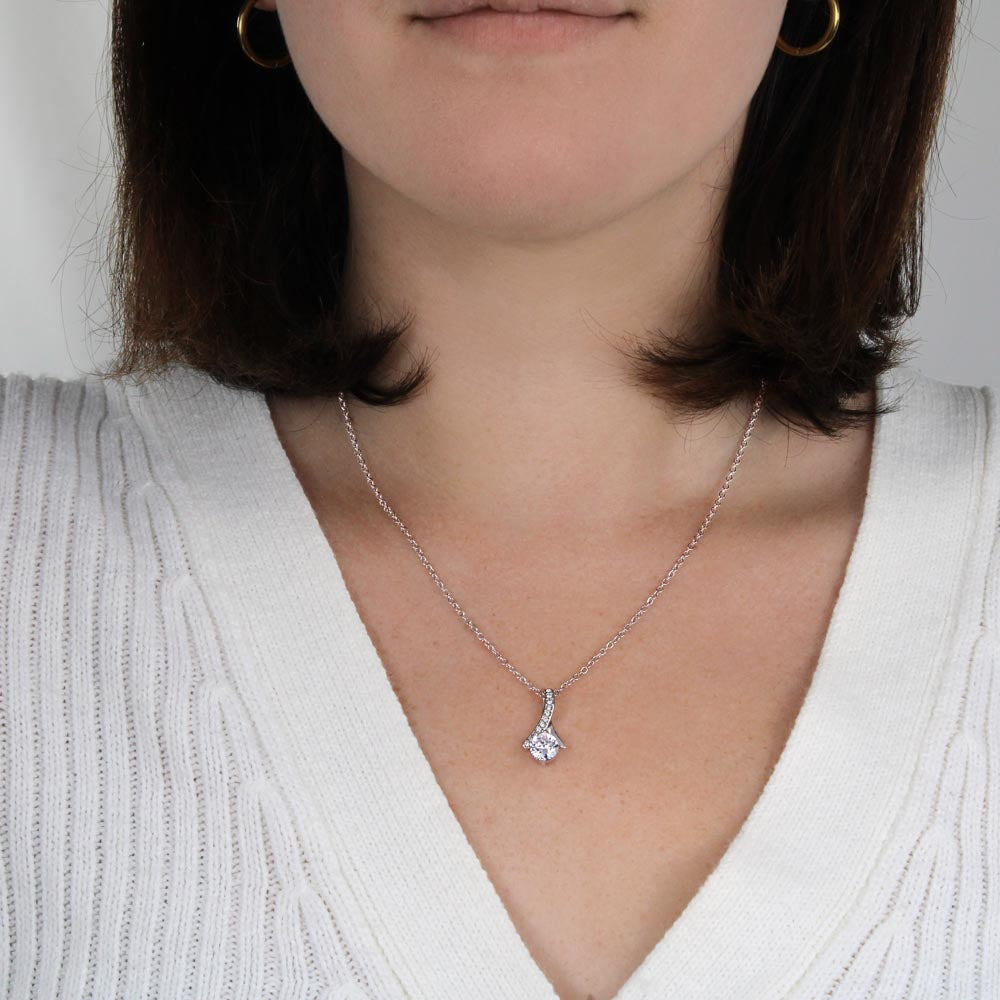 To My Mom – Allure Necklace Gift Set 💖